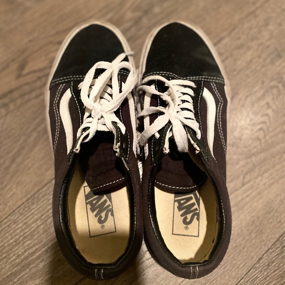 Women’s Vans - Picture 5 of 7